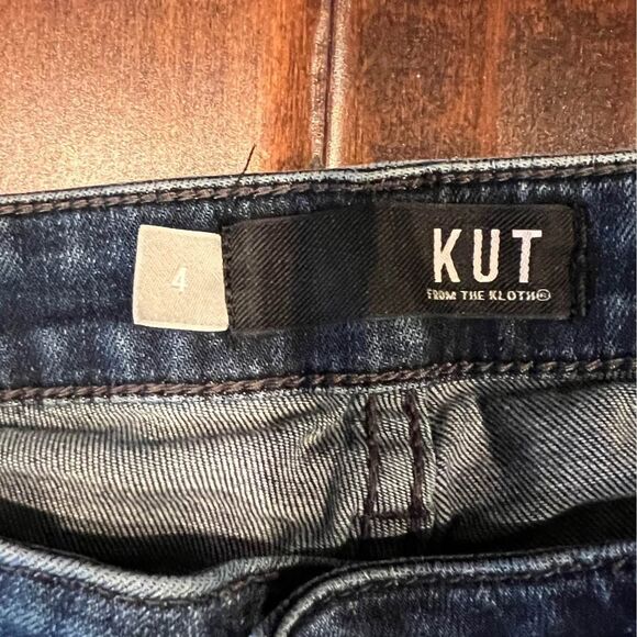Kut from the Cloth Women’s dark wash Jeans- size 4, - Picture 3 of 8